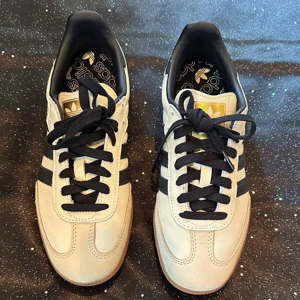 Adidas Unisex Cream and Black Sambas